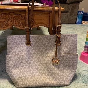 Michael kors purse